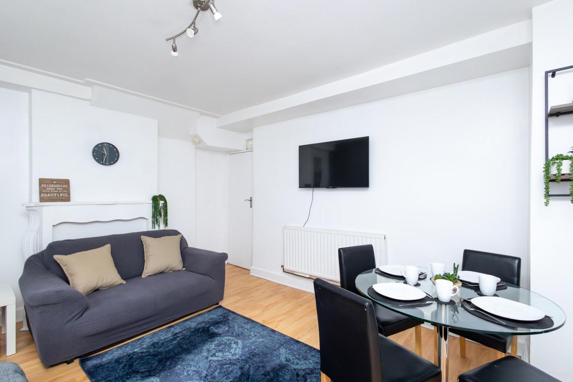 Spacious 3 Bedroom Ground Floor Apartment - 10 Mins From City Centre Лийдс Екстериор снимка